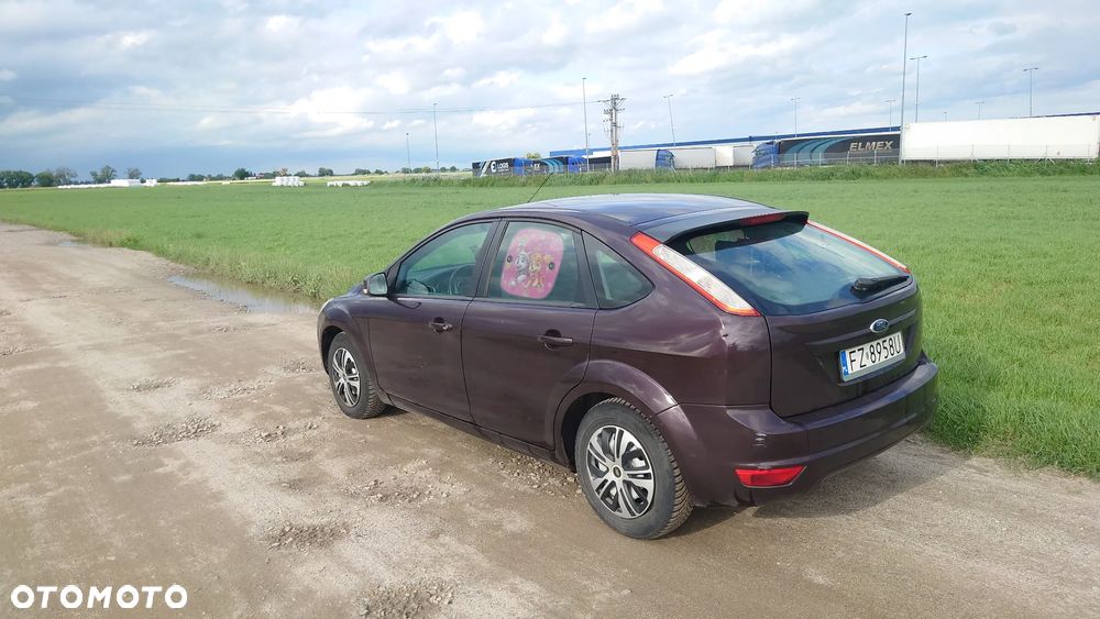 Ford Focus 2008 photo 2
