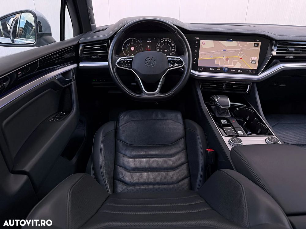 Volkswagen Touareg 3.0 V6 e-Hybrid 4Motion Aut. Elegance - 23