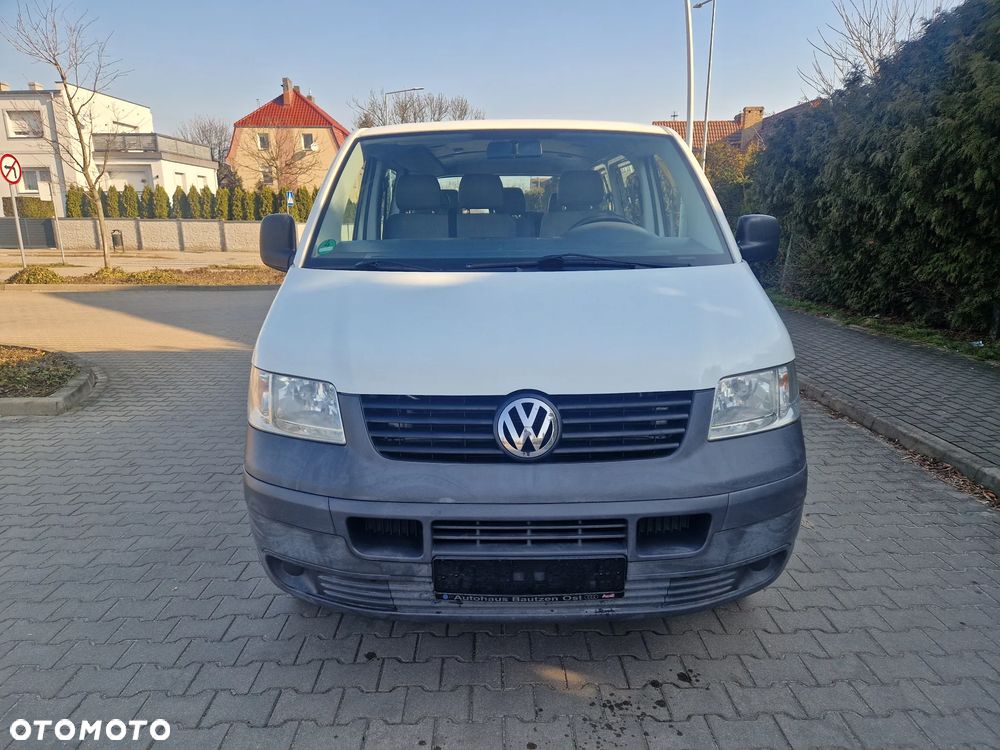 Volkswagen Transporter - 2