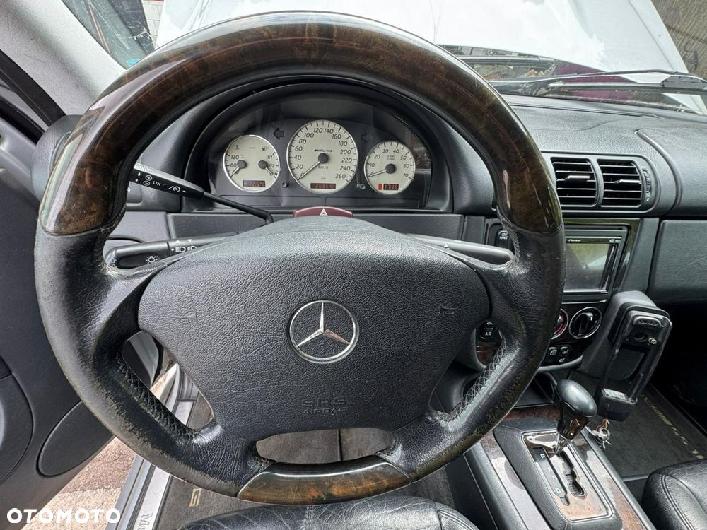 Mercedes-Benz ML - 22