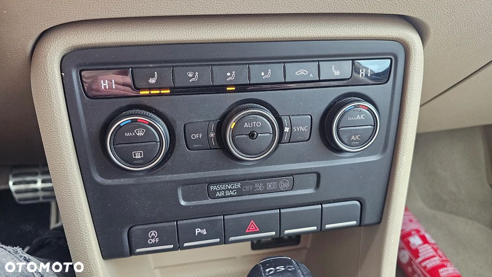 Volkswagen Beetle 1.4 TSI BMT Design DSG - 27