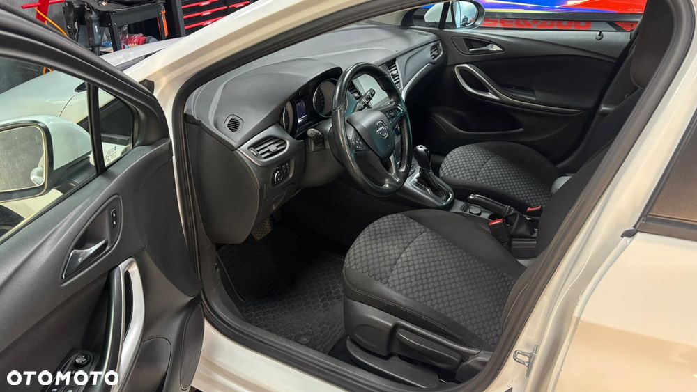 Opel Astra 1.6 CDTI Enjoy - 13