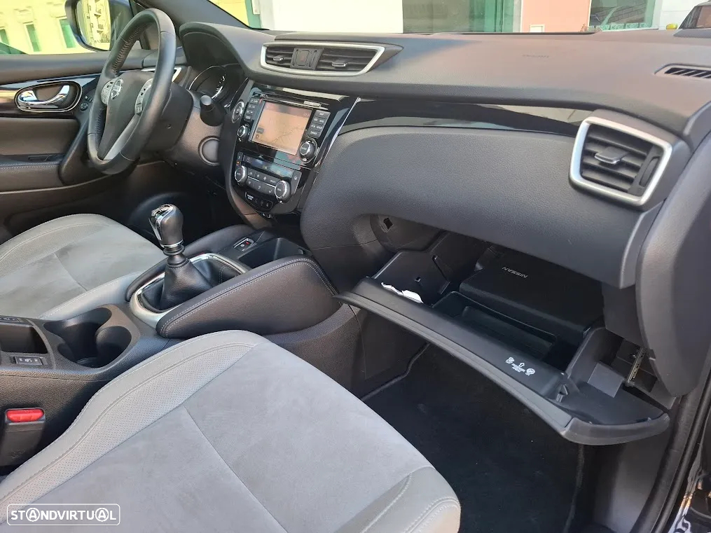 Nissan Qashqai 1.5 dCi Tekna Alcantara - 45
