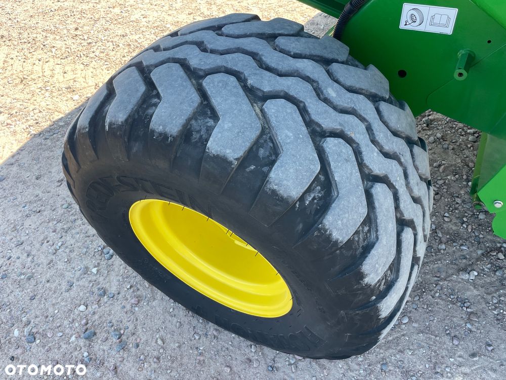 John Deere 864 - 8