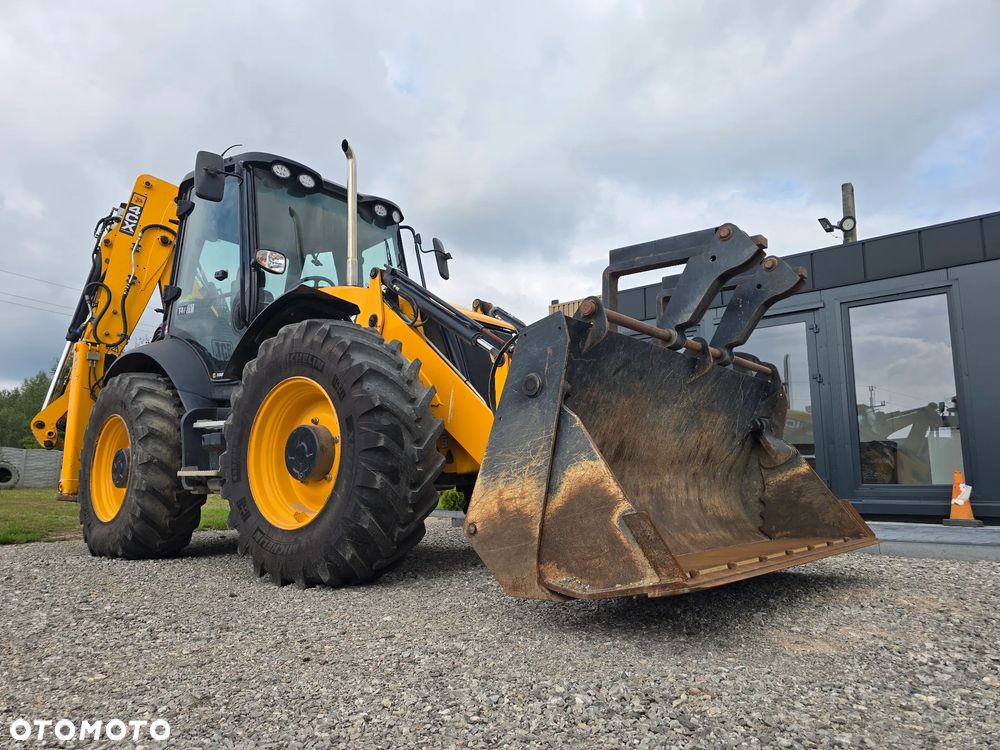JCB - 10