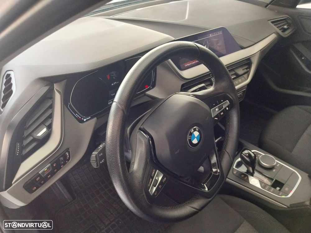 BMW 116 d Auto - 11