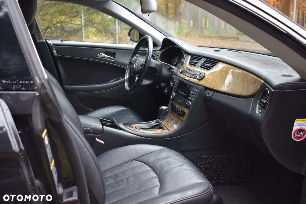 Mercedes-Benz CLS - 4