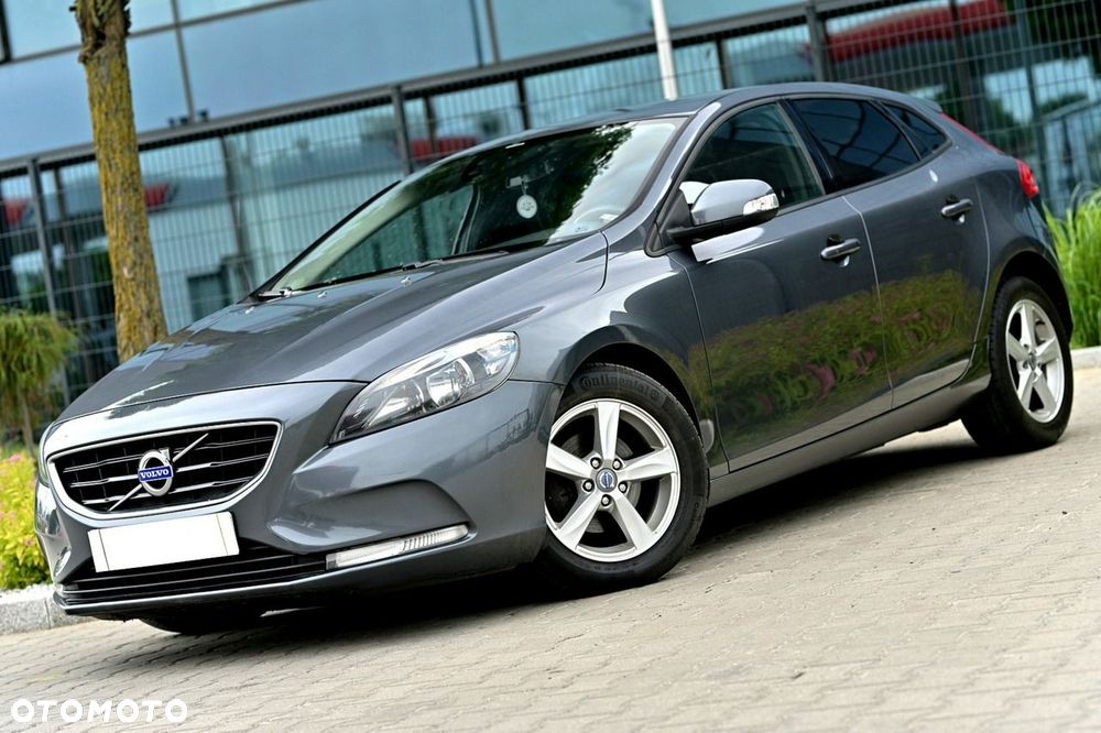Volvo V40 D2 Momentum - 3