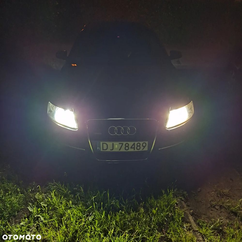 Audi A6 Avant 2.4 - 14