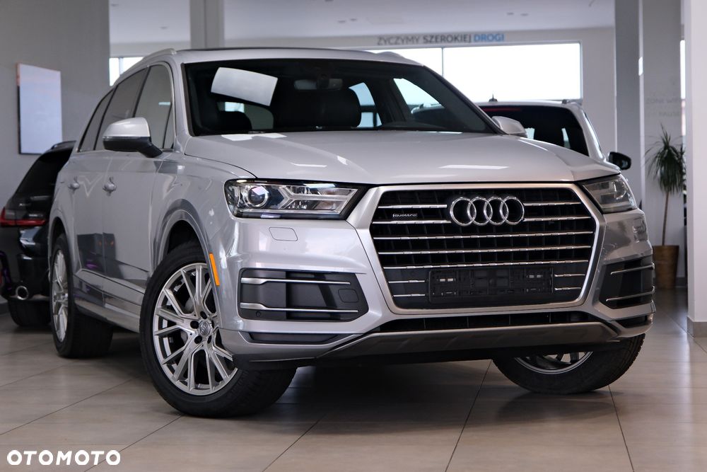 Audi Q7 - 1