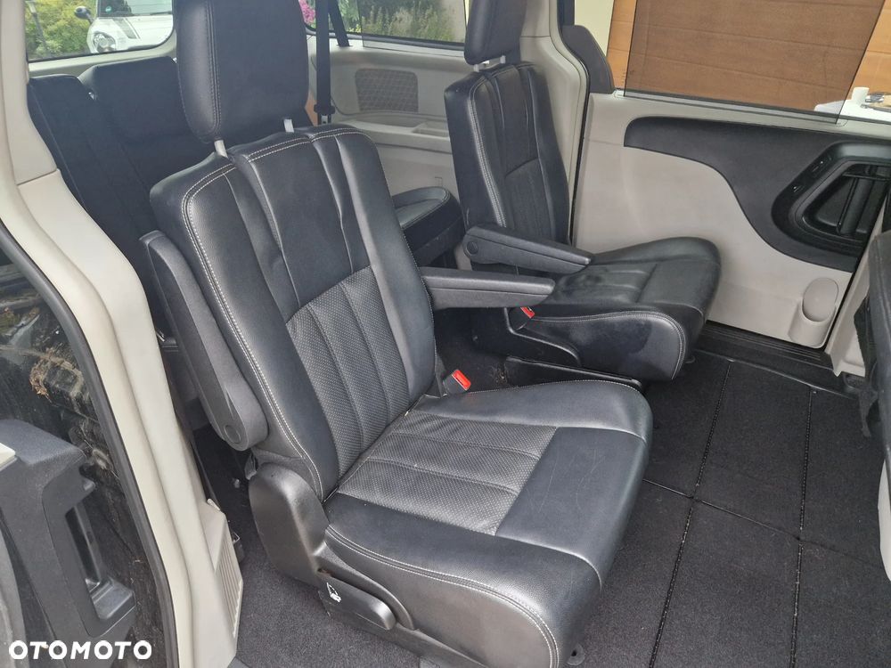 Lancia Voyager 2.8CRD Gold - 7