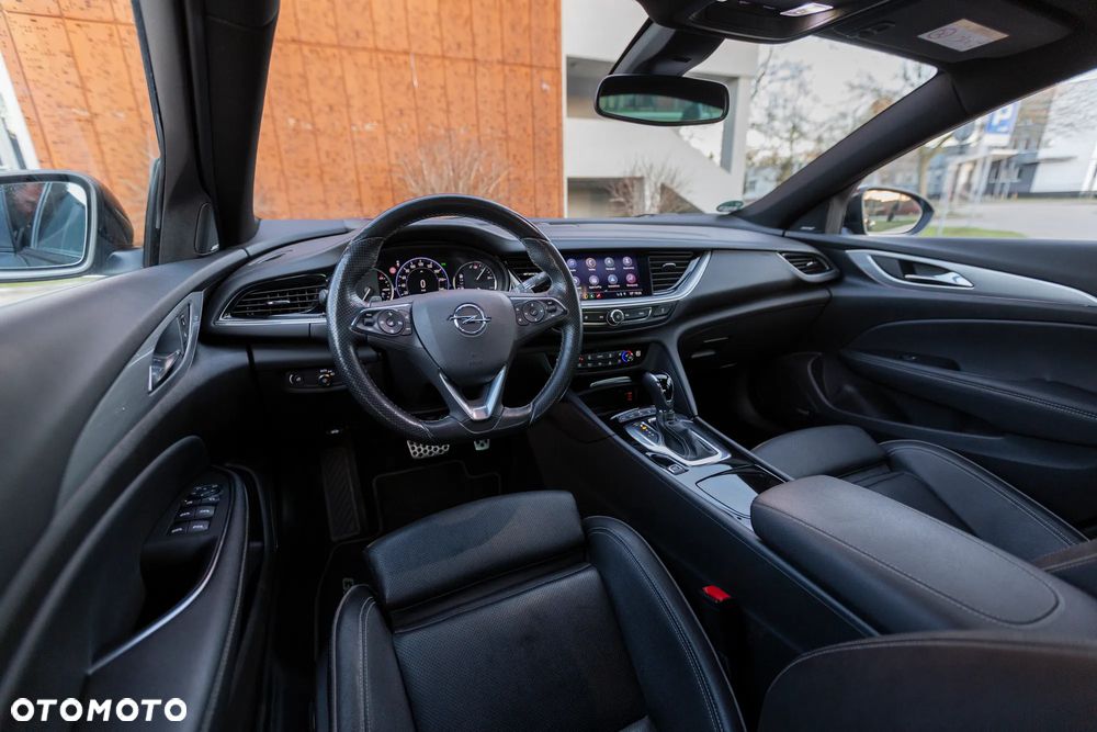 Opel Insignia 2.0 Direct InjectionTurbo GSI - 12