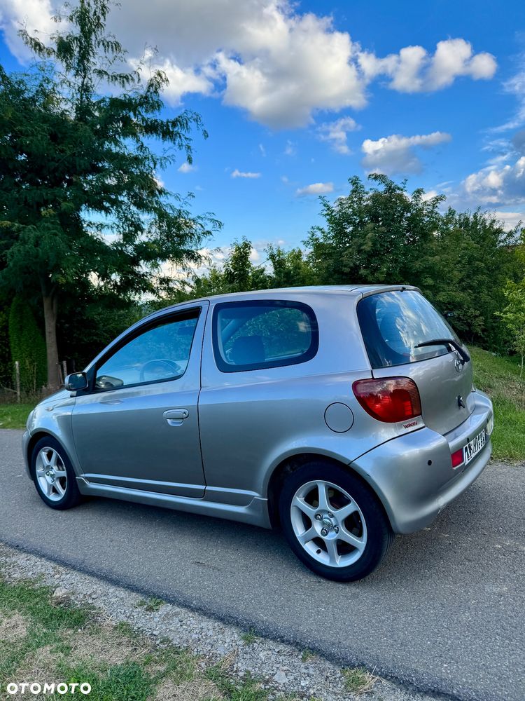 Toyota Yaris - 3