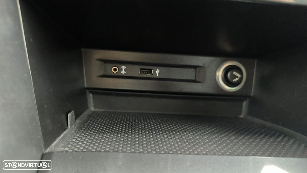 VW Tiguan 1.6 TDI Confortline - 32