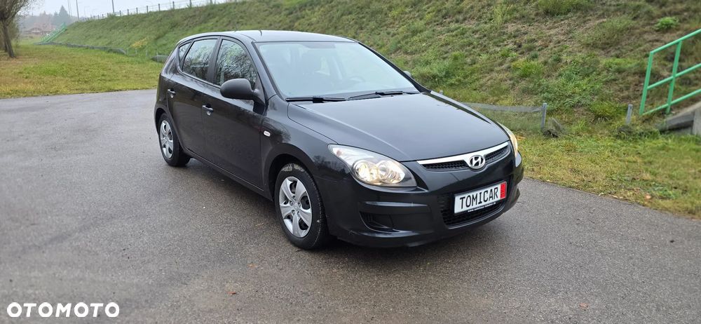Hyundai i30 1.4 Base + - 4