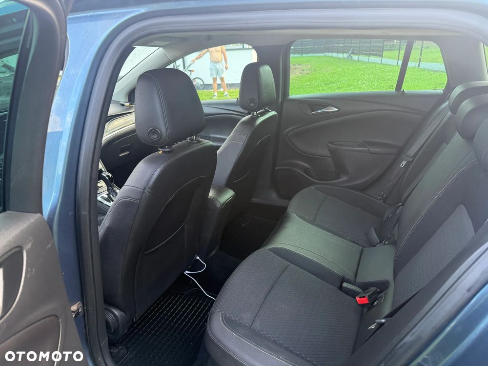 Opel Astra 1.6 Turbo Start/Stop Automatik Innovation - 8