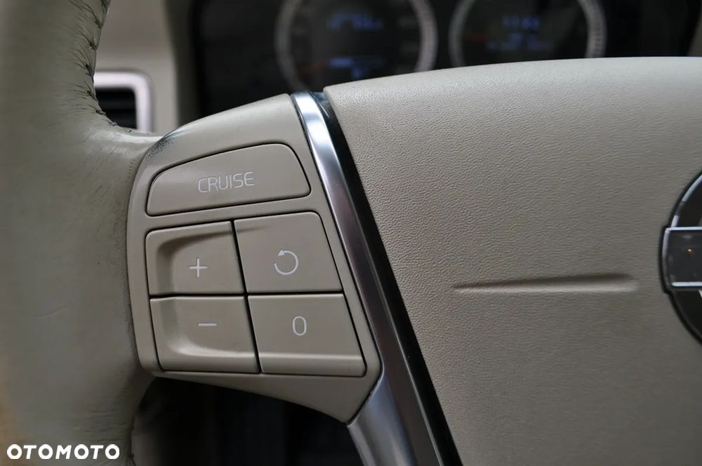 Volvo V70 DRIVe Kinetic - 32