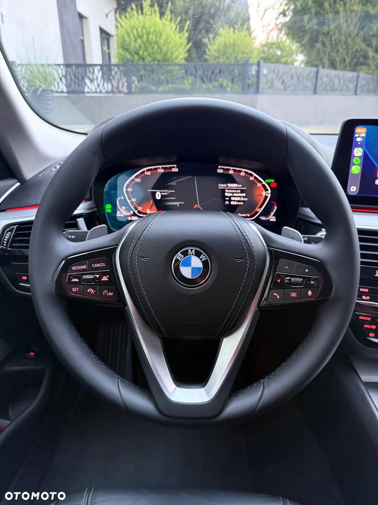 BMW Seria 5 518d mHEV Business Edition sport - 27