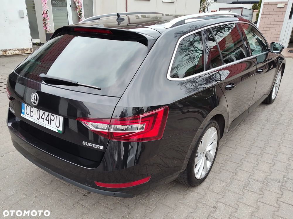 Skoda Superb 2.0 TDI Style - 23