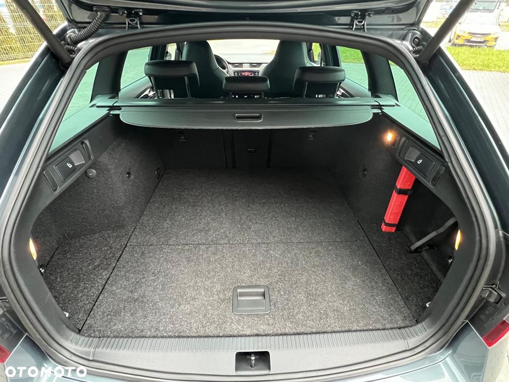 Skoda Octavia 2.0 TDI (Green tec) 4x4 DSG RS - 25