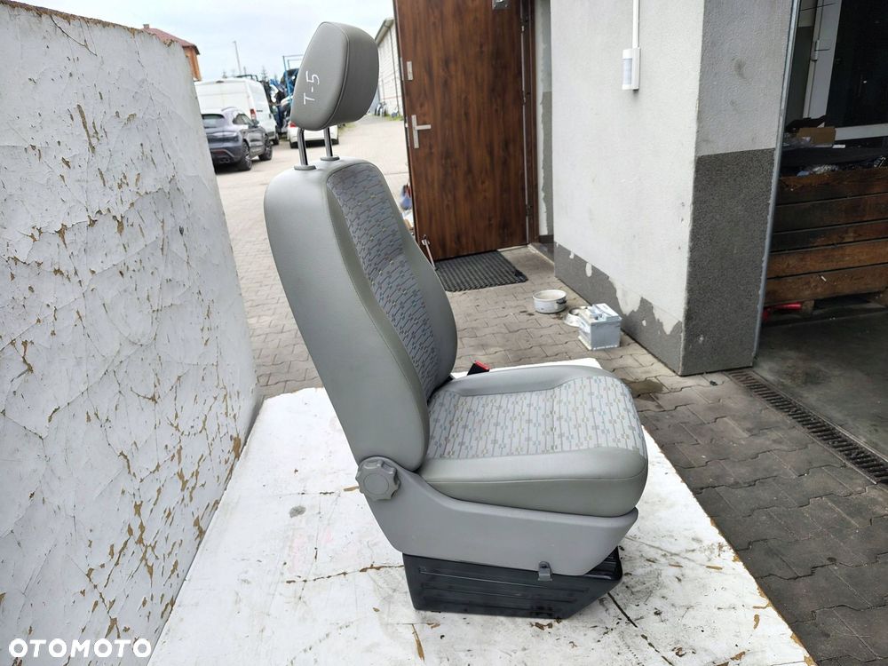 FOTEL PASAŻERA PRAWY PRZÓD Z PODSTAWĄ VOLKSWAGEN T5 - 9