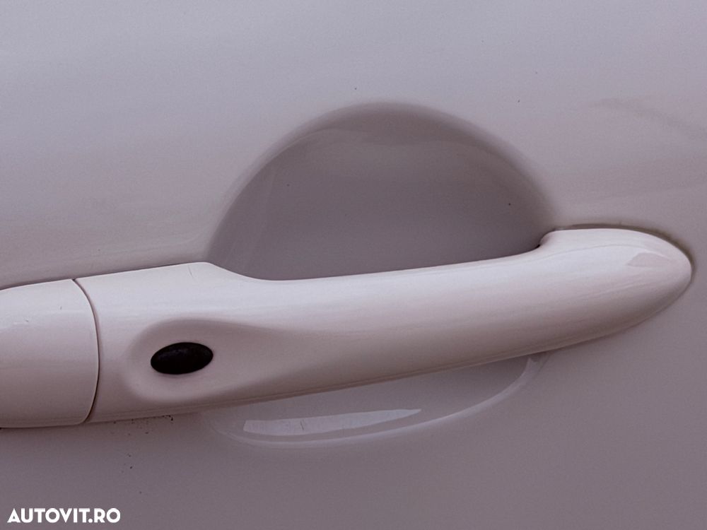 Renault Captur ENERGY TCe 120 LIMITED - 30