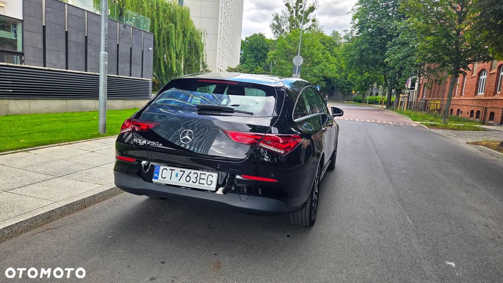 Mercedes-Benz CLA 250 e PHEV 8G-DCT - 1