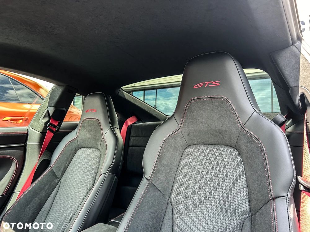 Porsche 911 Carrera T-Hybrid GTS - 9