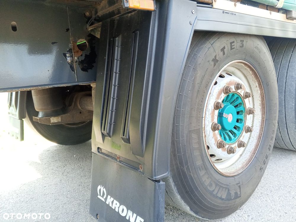 Krone Firana /osie safa /zbrojone plandeki/ Standard/Francja - 11