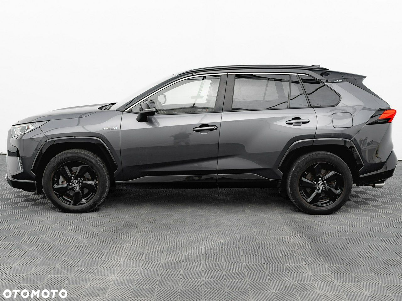Toyota RAV4 - 10