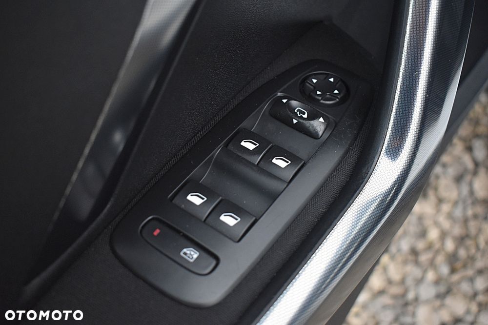 Peugeot 2008 e-HDi FAP 115 STOP & START Allure - 27