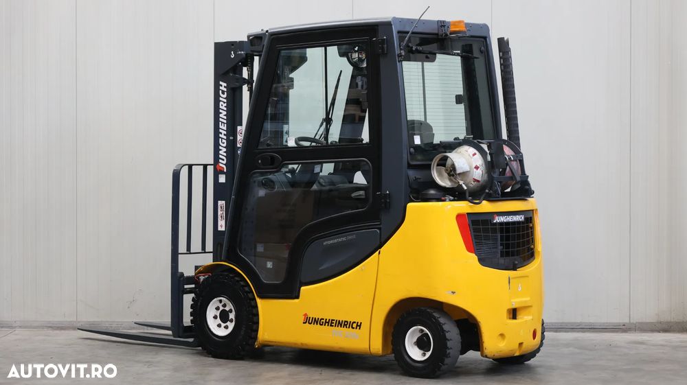 Jungheinrich TFG 320s - 5