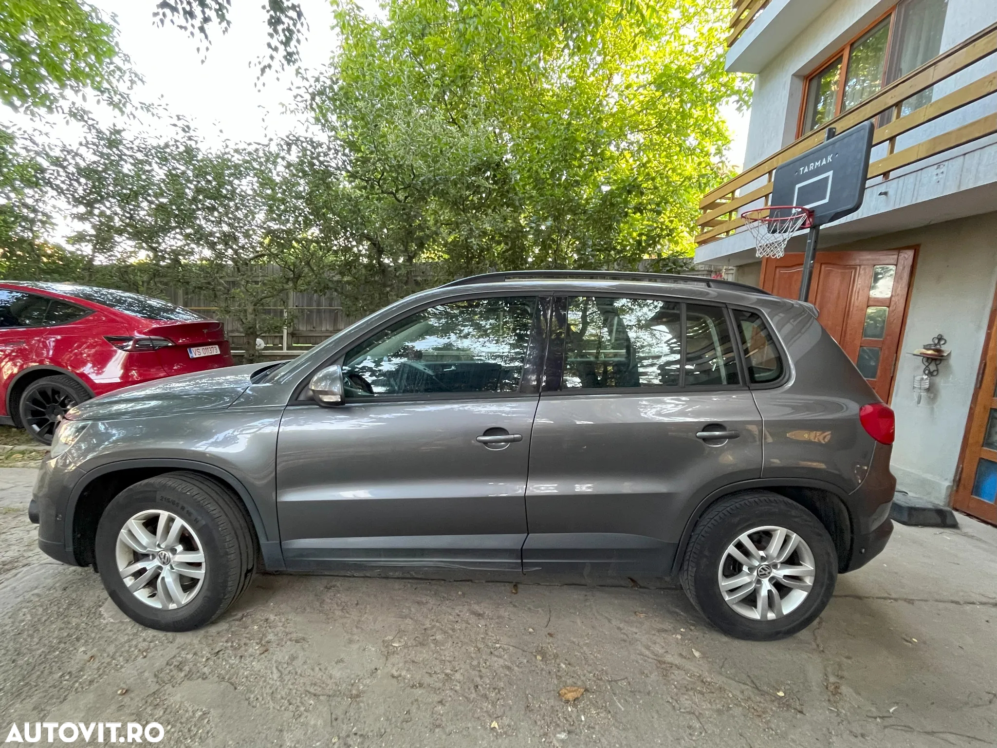 Volkswagen Tiguan 2.0 TDI 4Motion Trend & Fun - 4