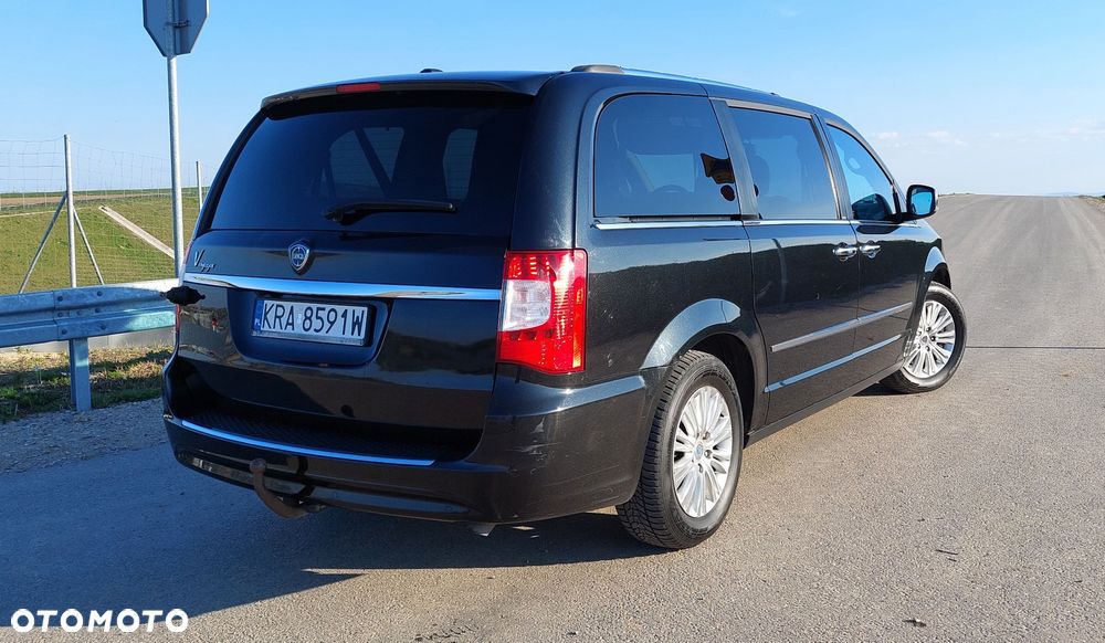 Lancia Voyager 3.6 Platinum - 4