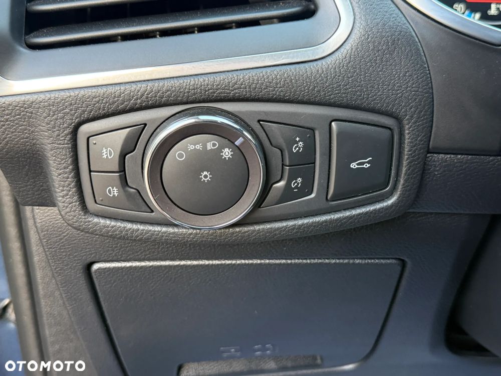 Ford S-Max 2.0 EcoBlue Titanium - 29