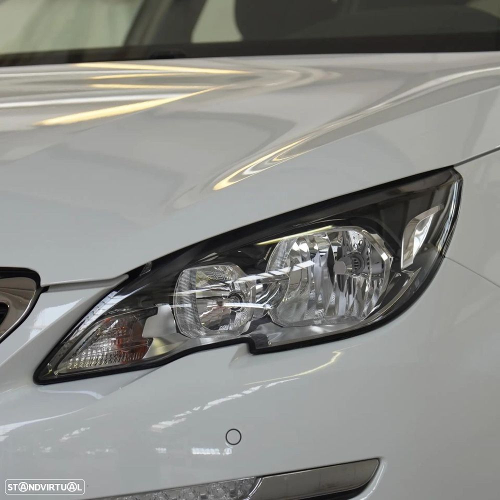Peugeot 308 - 53