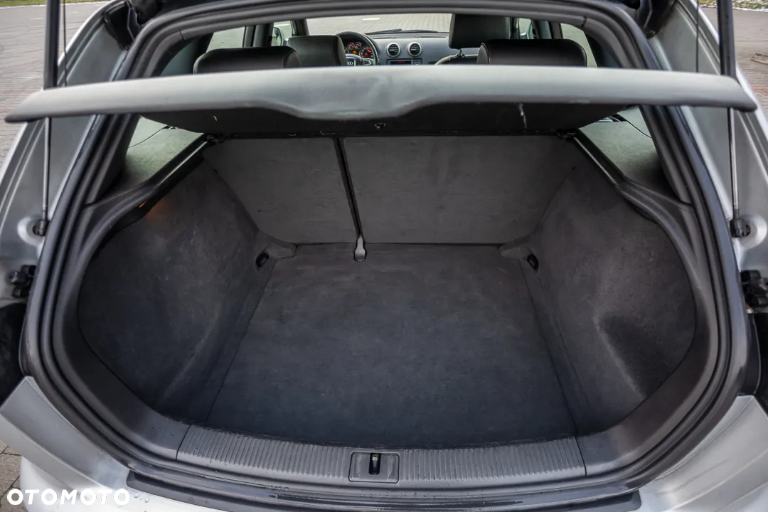 Audi A3 1.6 TDI Sportback S line Sportpaket - 31