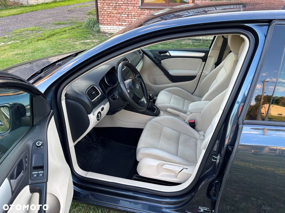 Volkswagen Golf 2.0 TDI Highline - 11