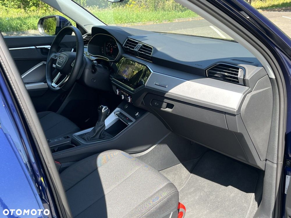 Audi Q3 Sportback - 14