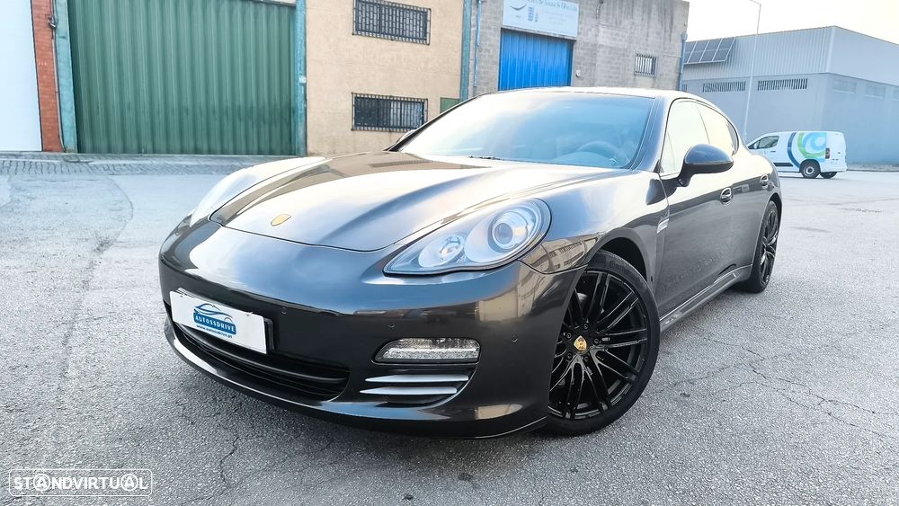 Porsche Panamera 4 Platinum Edition PDK - 14
