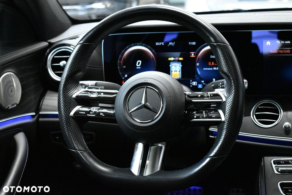 Mercedes-Benz Klasa E - 17