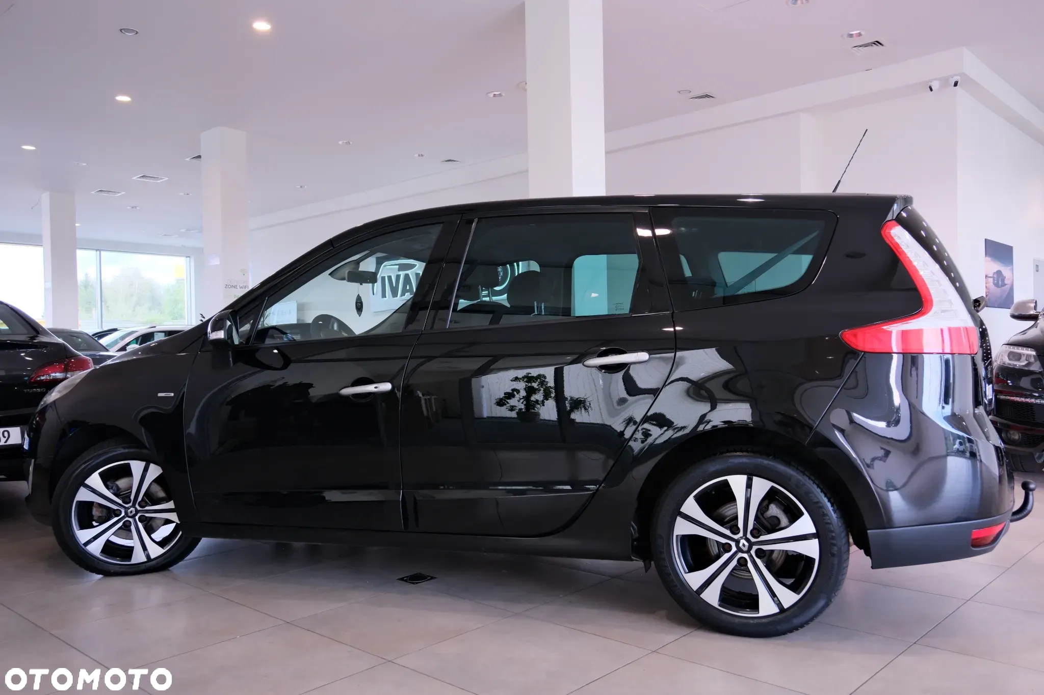 Renault Scenic 2.0 16V 140 CVT Bose Edition - 7