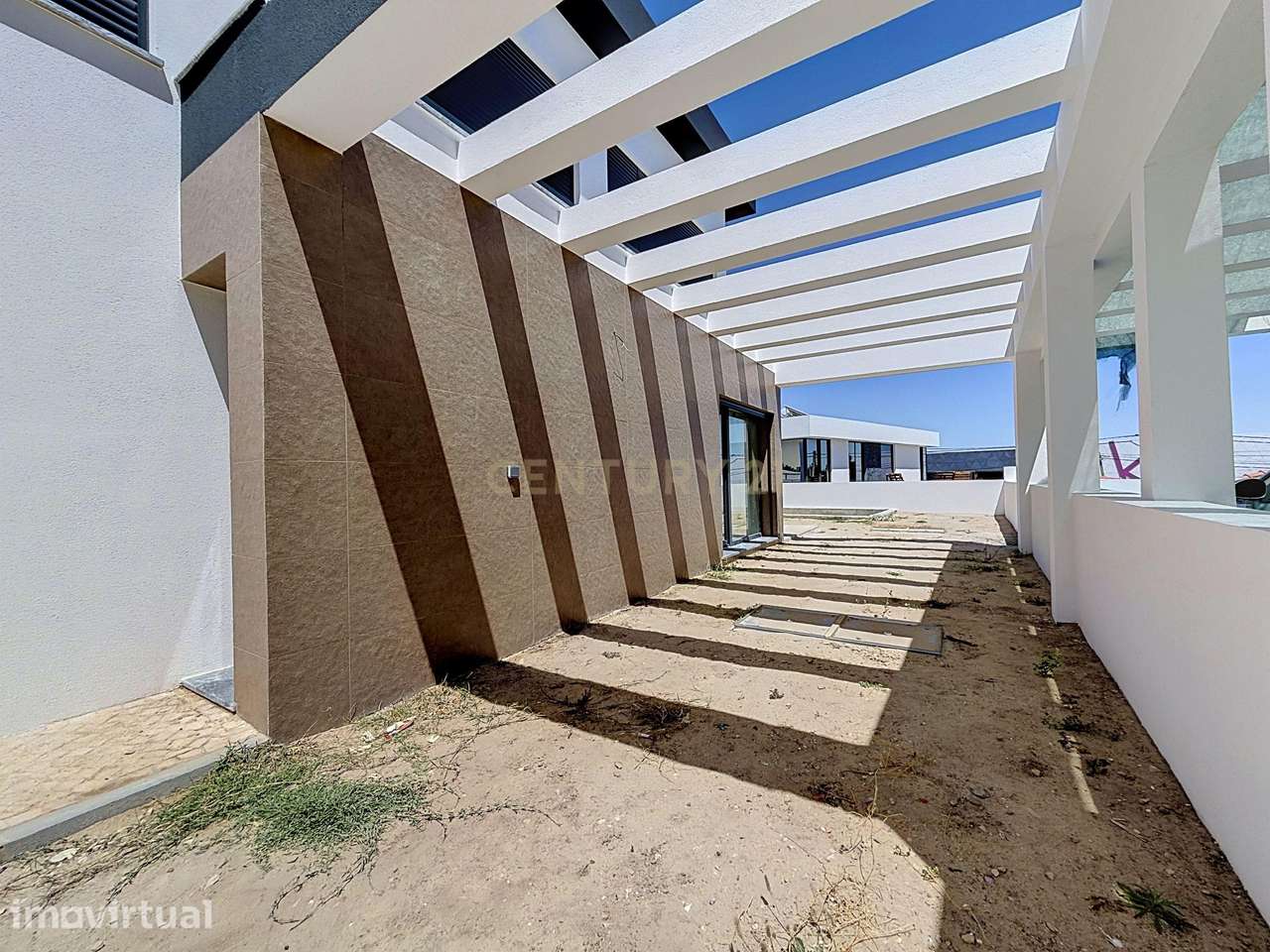 Moradia Geminada T4 no Casal do Marco Com Piscina - Grande imagem: 3/37