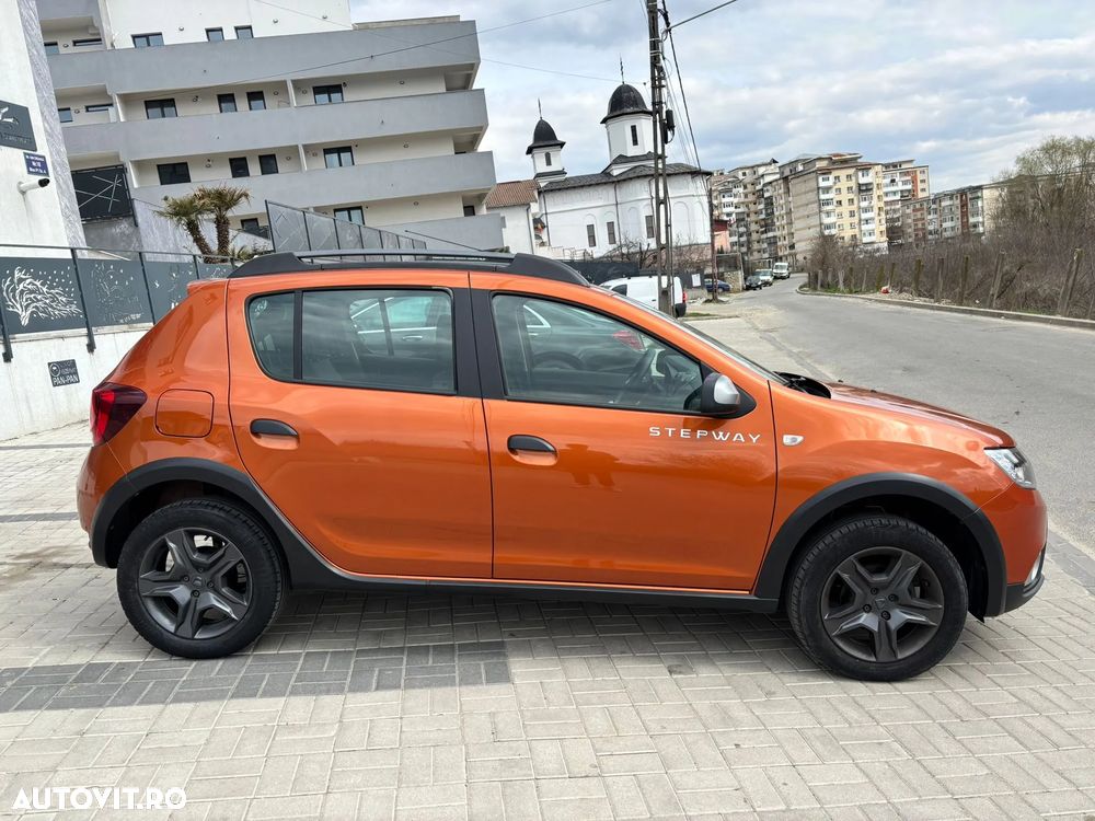 Dacia Sandero Stepway TCe 90 (S&S) Prestige - 8