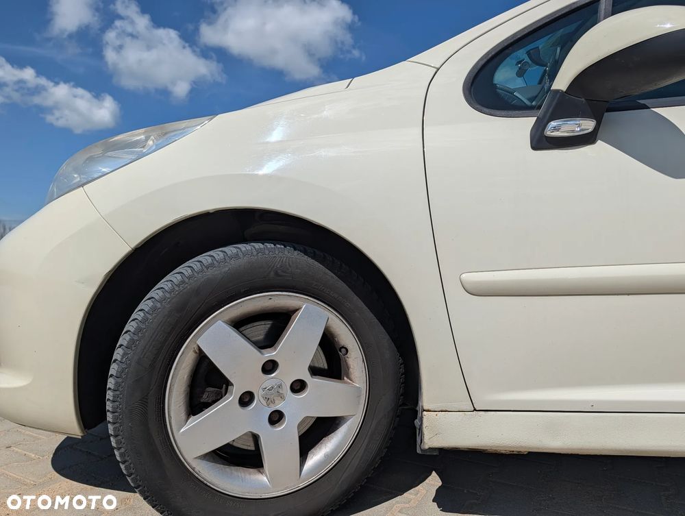 Peugeot 207 95 VTi Family - 21