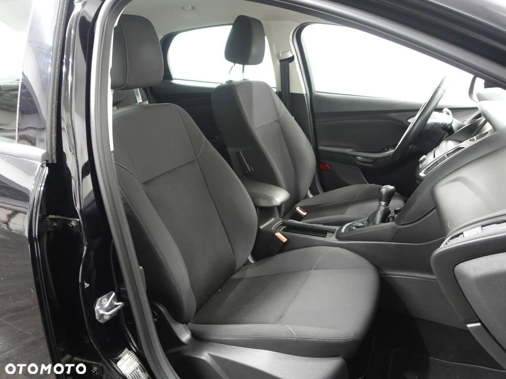 Ford Focus 1.0 EcoBoost 99g Titanium - 26