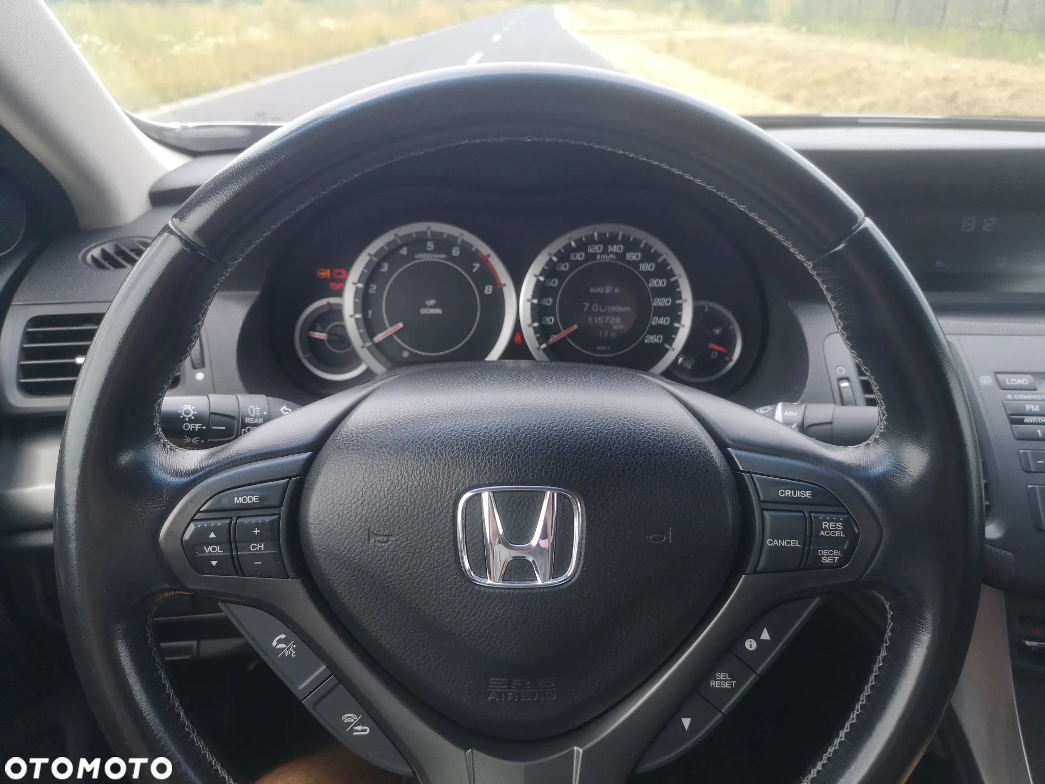 Honda Accord 2.0 Lifestyle - 8