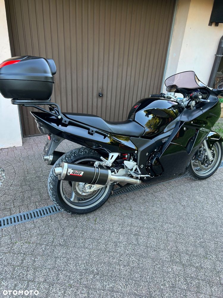 Honda CBR - 2
