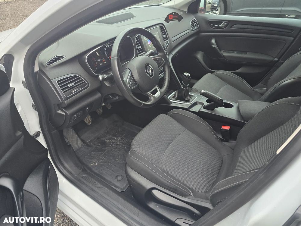 Renault Megane Blue dCi 116 Intens - 12