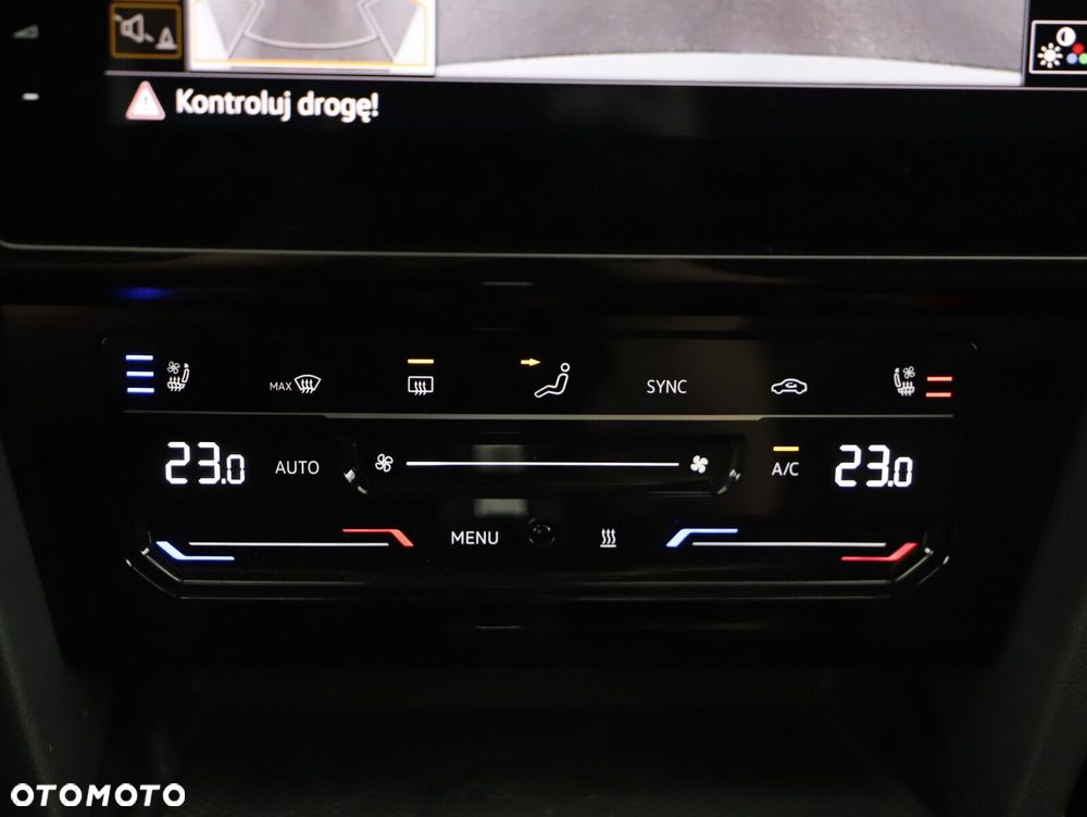 Volkswagen Passat - 22